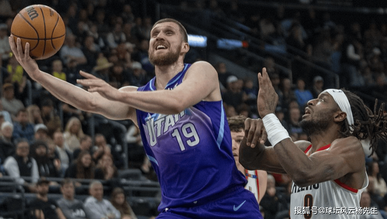 西蒙斯绝杀时刻，官方宣布新规点燃赛场，狂砍50分迎来胜利！